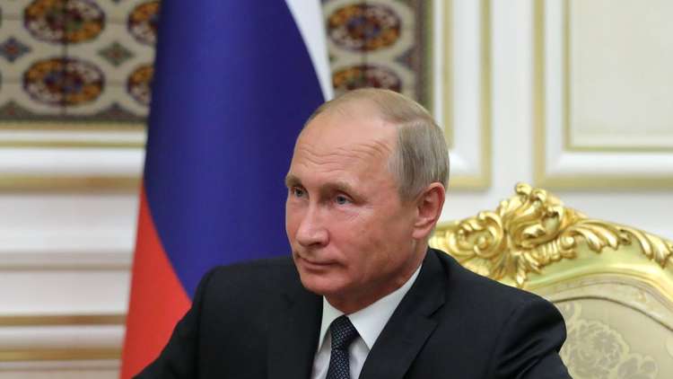 ماذا أهدى الغرب لبوتين في عيد ميلاده؟