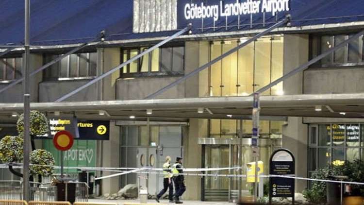 الشرطة السويدية تعتقل رجل يشتبه ‬بحمله متفجرات في مطار بمدينة غوتنبرغ (صور)