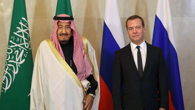 الملك سلمان من موسكو: حل أزمتي سوريا واليمن يتطلب وقف السياسة التوسعية لإيران
