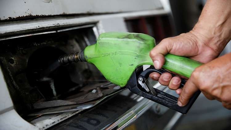 الكويت تسعى لتوفير نصف مليار دولار من رفع أسعار البنزين