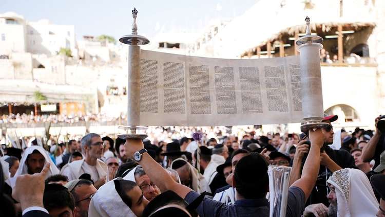 المؤسسات الإسلامية في القدس تحذر من تبعات اقتحام الإسرائيليين للأقصى