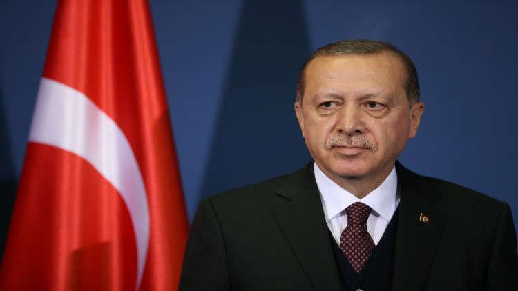 أردوغان: المسؤولون الأتراك لن يلتقوا بالسفير الأمريكي