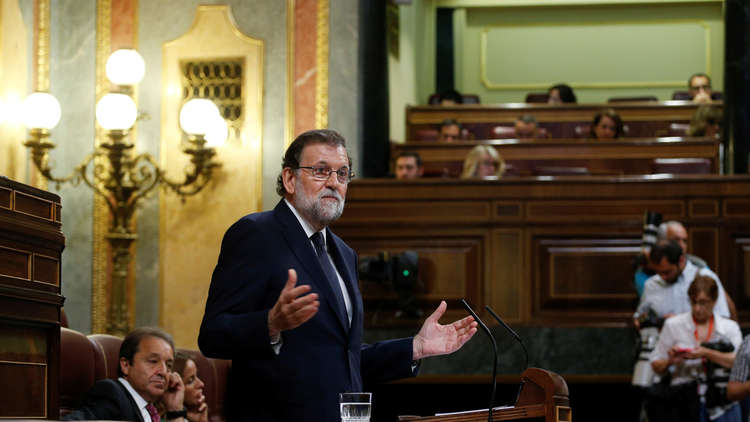مدريد ترفض الاعتراف بانفصال كتالونيا وتهدد بإجراءات