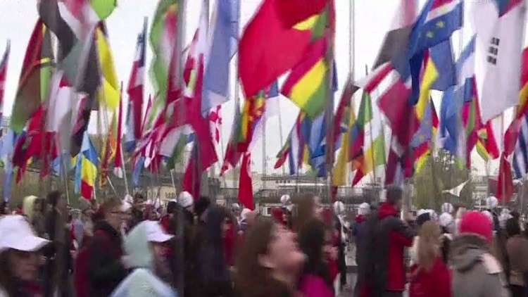 انطلاق مهرجان الشباب العالمي في روسيا