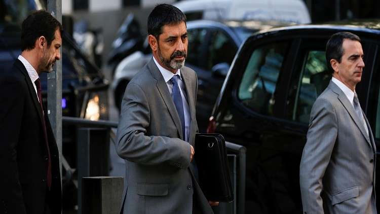 المدعي العام الإسباني يطالب باحتجاز رئيس شرطة كتالونيا