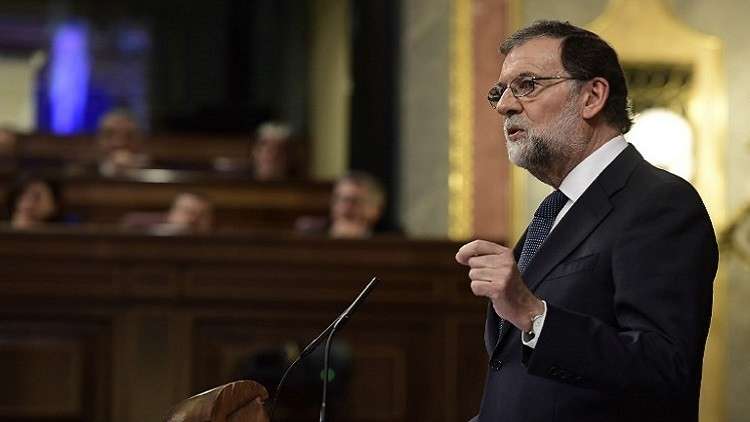 عشية انتهاء المهلة.. مدريد تدعو زعيم كتالونيا للتعقل وإعطاء الأولوية لمصالح مواطني البلاد جميعا