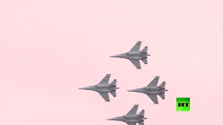 عرض "صقور روسيا" في سماء سوتشي