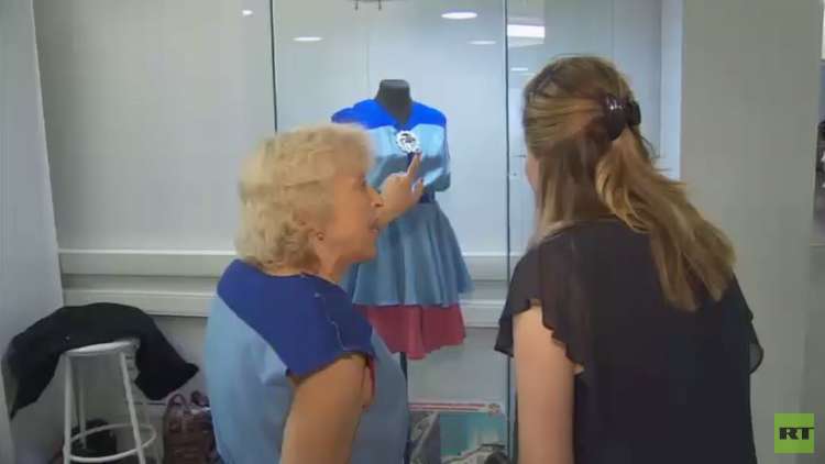 مشاركون في مهرجان الشباب.. قبل 60 عاما