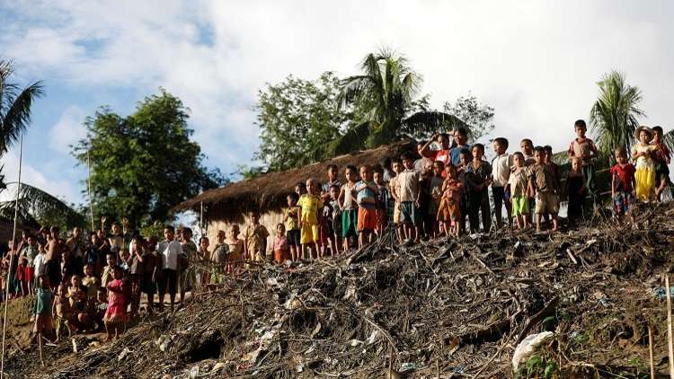 هآرتس: إسرائيل باعت مينامار أسلحة أثناء الحملة ضد المسلمين الروهينغا