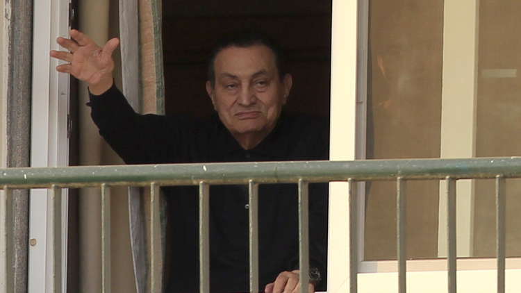 عمرو موسى يكشف أسباب خوف حسني مبارك من توريث الحكم لنجله جمال