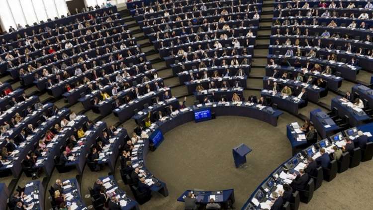 البرلمان الأوروبي يقر مراقبة الأجانب إلكترونيا داخل منطقة 