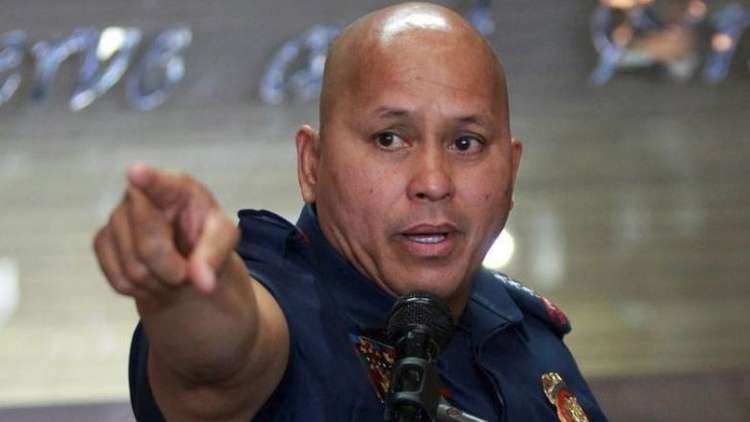 "الصخرة" الفلبيني يطمح للرئاسة