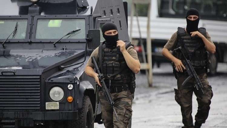 الأمن التركي يوقف 3 عراقيين للاشتباه في انتمائهم لـ