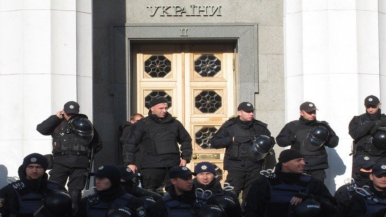 أوكرانيا.. استمرار الاحتجاجات في كييف للمطالبة بالإصلاح السياسي 