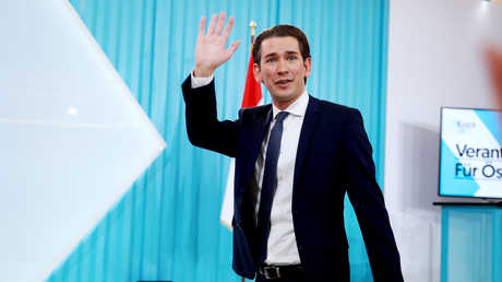 سيباستيان كورتس – النمسا. سيباستيان كورتس البالغ من العمر 31 عاماً على أعتاب أن يكون من أصغر قادة حكومة في العالم. كورتس الذي شغل منصب وزير الخارجية بالنمسا على الأرجح أن يرأس الحكومة المستقبلية كمستشار، وبذلك يصبح من أصغر رؤساء حكومة على الإطلاق.