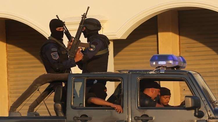 بالصور.. الجيش المصري يحبط هجوما إرهابيا في سيناء ويصفي 5 مسلحين