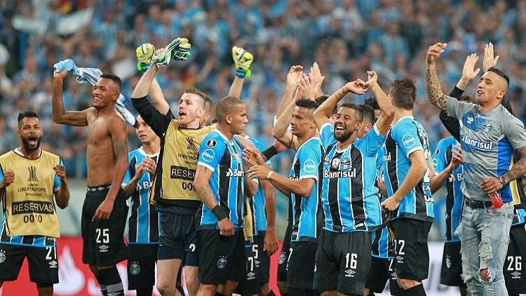 بالفيديو.. غريميو يتفوق على برشلونة