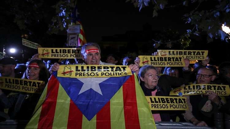 المحكمة الدستورية في مدريد تلغي قوانين سمحت لكتالونيا بإجراء الاستفتاء