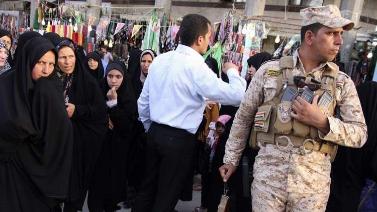 إصابة 30 إيرانيا جراء انقلاب حافلة كانت تقلهم إلى مدينة