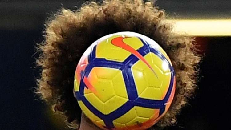 الأرستقراطيون يروضون الشياطين الحمر (فيديو)