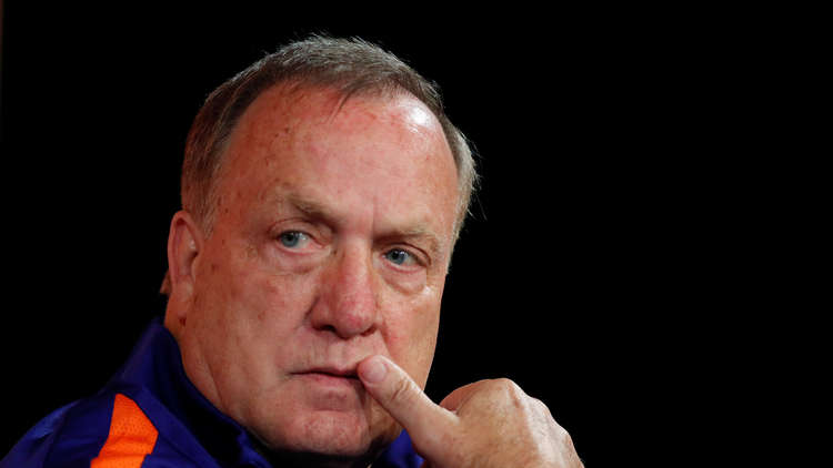 أدفوكات يحدد موعد رحيله عن منتخب "الطواحين"