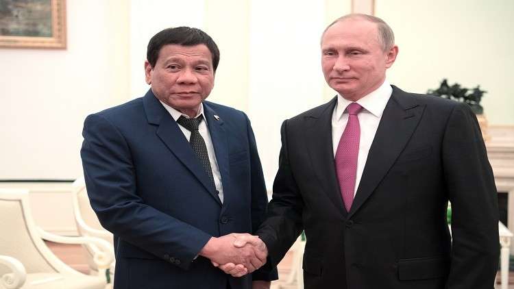 رئيس الفلبين معجب بالأسلحة الروسية ويعتزم مواصلة استيرادها 