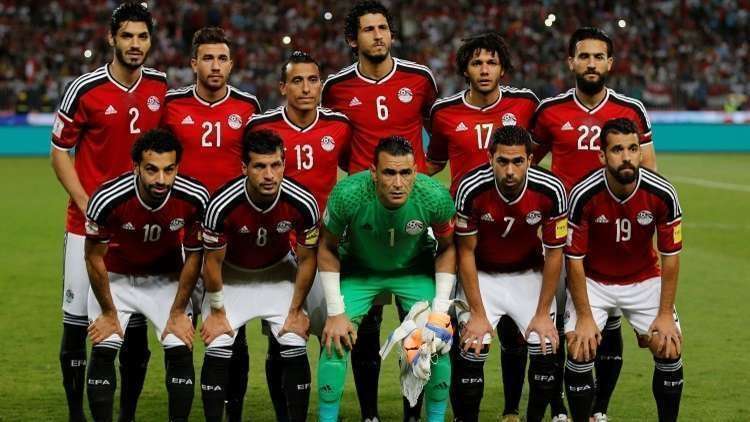 المنتخب المصري يستبدل الأحمر بالأبيض!