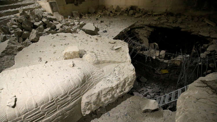 الإعدام شنقا لأحد محطمي آثار الموصل