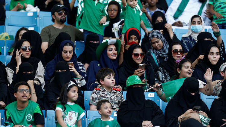 موعد أول ظهور للنساء في ملاعب المملكة العربية السعودية