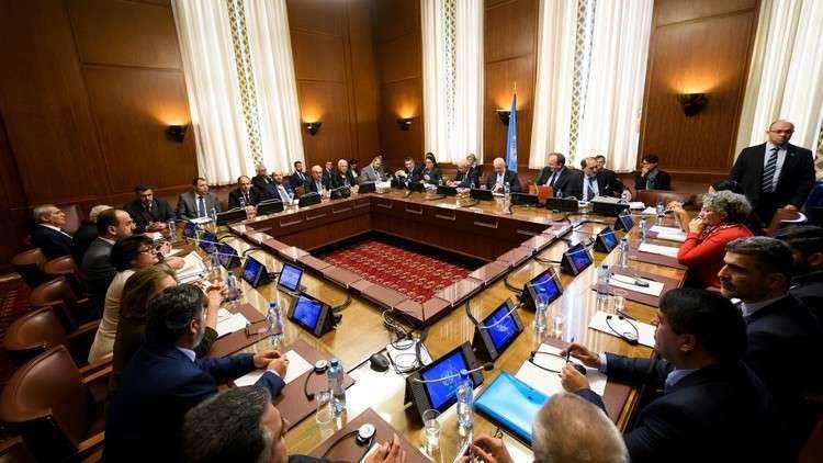 الرياض تعقد اجتماعا لتوحيد وفد المعارضة السورية إلى جنيف