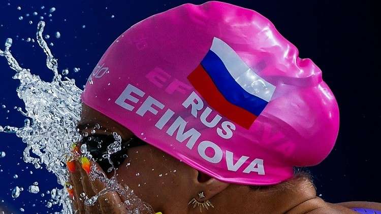الروسية يفيموفا تحرز ميدالية ذهبية في كأس العالم للسباحة 