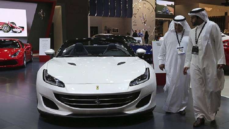 100 موديل جديد في معرض دبي للسيارات