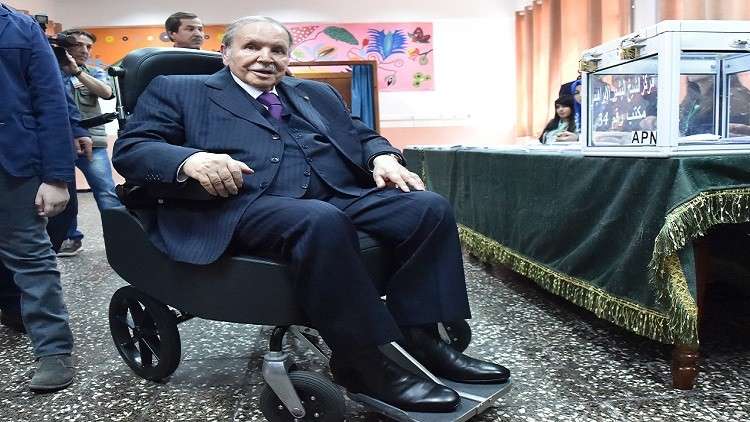 مقرب من الرئيس الجزائري: بوتفليقة ينوي الترشح لعهدة رئاسية خامسة