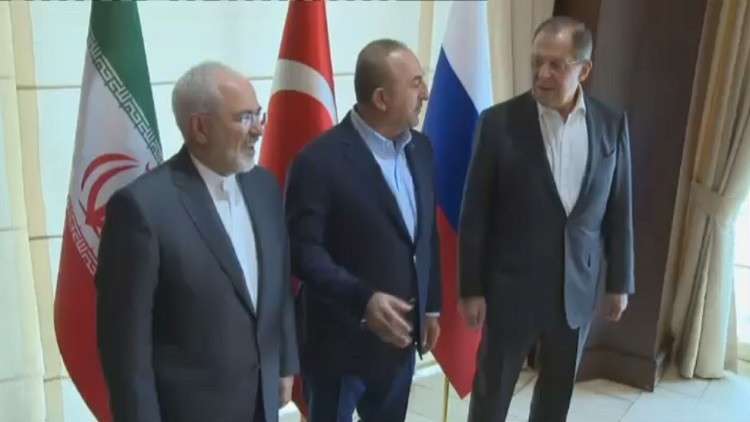 وزراء خارجية روسيا وإيران وتركيا: انخفاض درجة العنف في سوريا يسمح بالانتقال إلى حل سياسي