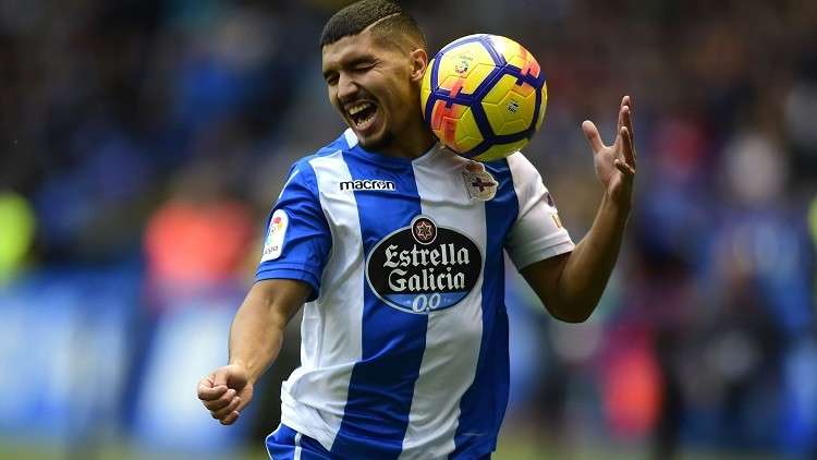 ملقا يقلب الطاولة على لاكورونيا