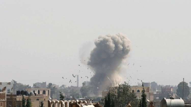 اليمن.. مقتل 13 مدنيا بقصف للتحالف على صنعاء والجوف