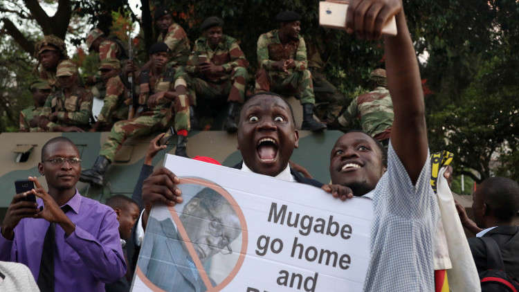 واشنطن: استقالة موغابي "حدث تاريخي" لشعب زيمبابوي