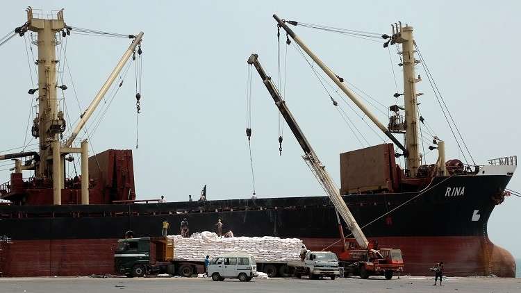 التحالف العربي يعلن فتح ميناء الحديدة ومطار صنعاء في اليمن لاستقبال المساعدات