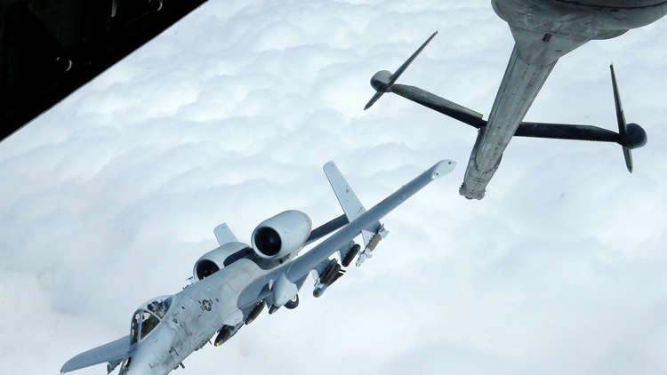 التحالف الدولي يقصف مواقع