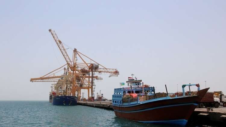 اليمن ينفي وصول سفن إغاثة إلى ميناء الحديدة