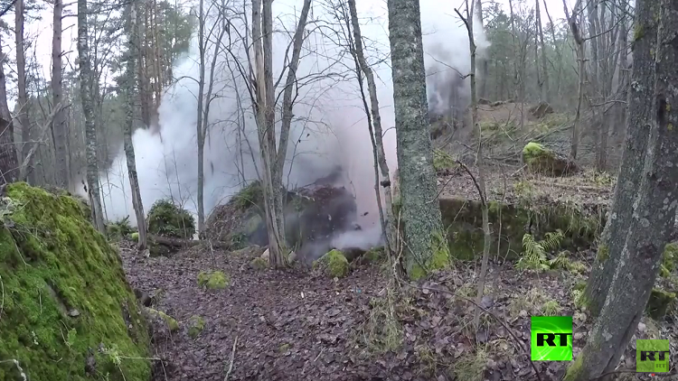 فرق الهندسة الروسية تفكك قذائف تعود لأكثر من قرن 