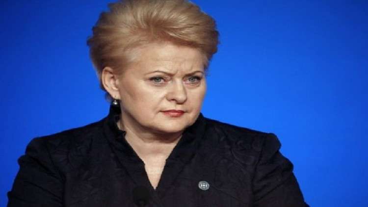 رئيسة ليتوانيا توقع قانون 