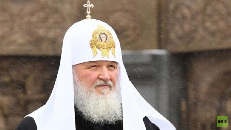 البطريرك الروسي يحذر الكهنة من بريق الإعلام
