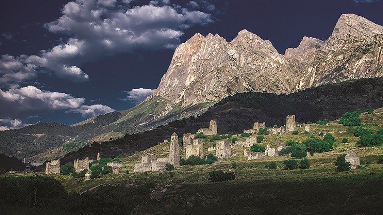 منطقة أبراج "إيغيكخال" الحجرية في جمهورية إنغوشيا