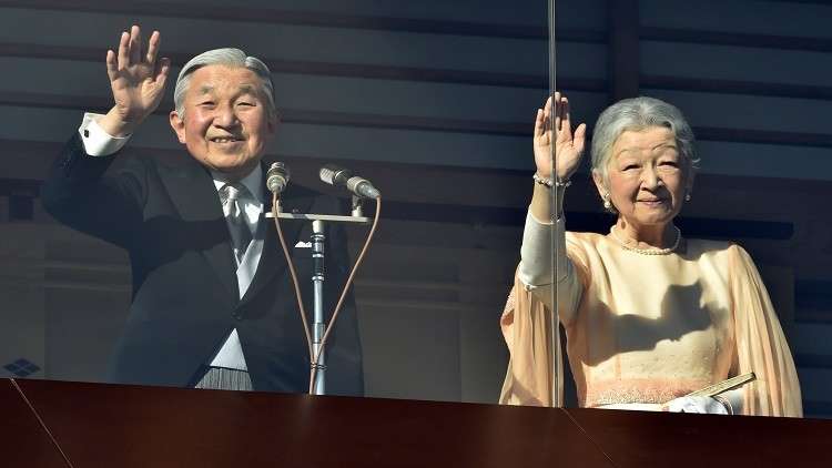 عرش الإمبراطور الياباني من الأب إلى الابن!