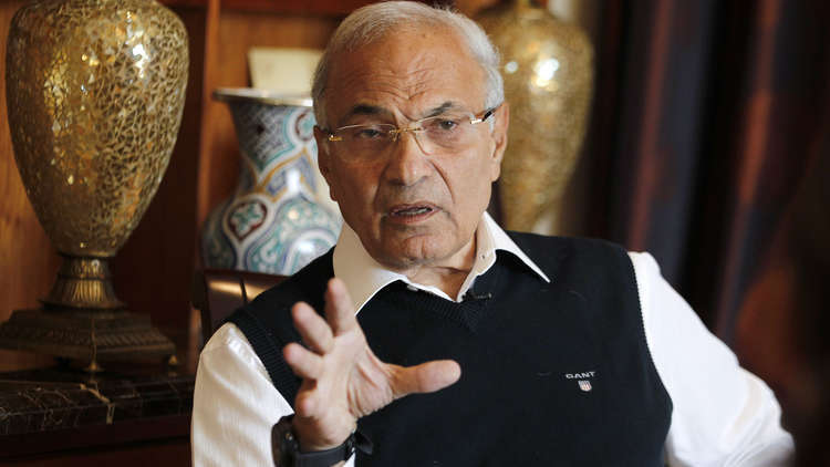 بالفيديو والصور.. لحظة مغادرة أحمد شفيق مطار أبو ظبي متجها إلى القاهرة