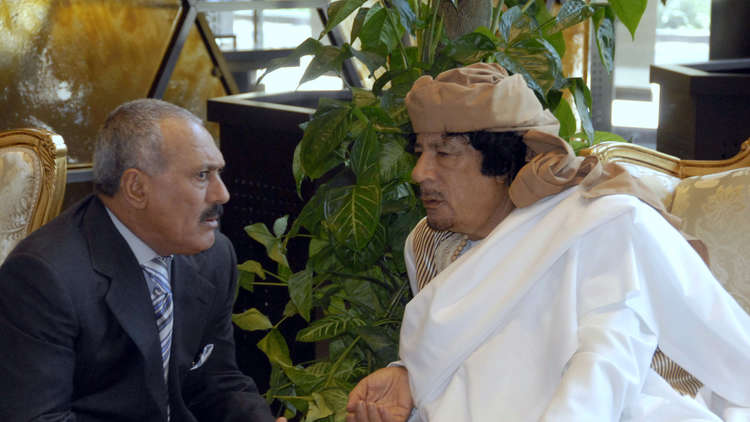 صحيفة سعودية: هذا ما يجمع صالح بالقذافي وسنحان بسرت!