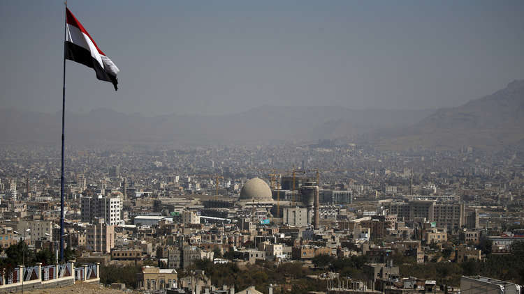 شاهد كيف أصبح القصر الجمهوري في صنعاء بعد غارات التحالف 
