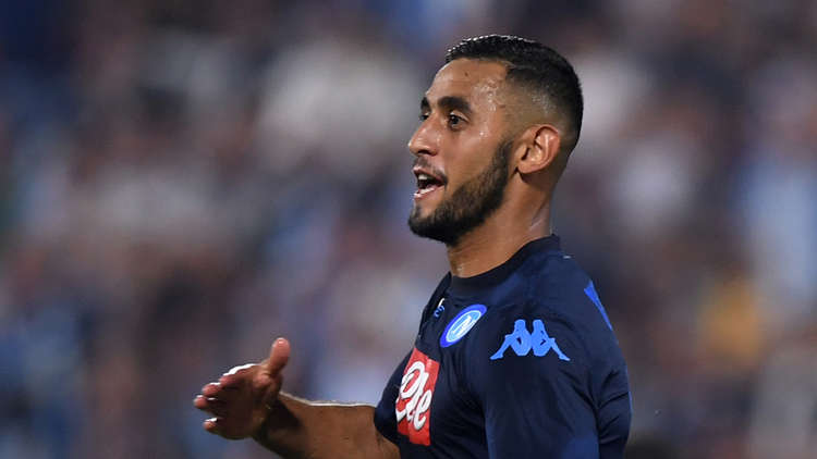 الجزائري فوزي غولام يجدد تعاقده مع نابولي