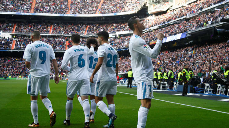 قبيل أسبوعين من الكلاسيكو.. الريال يفرد عضلاته على إشبيلية 